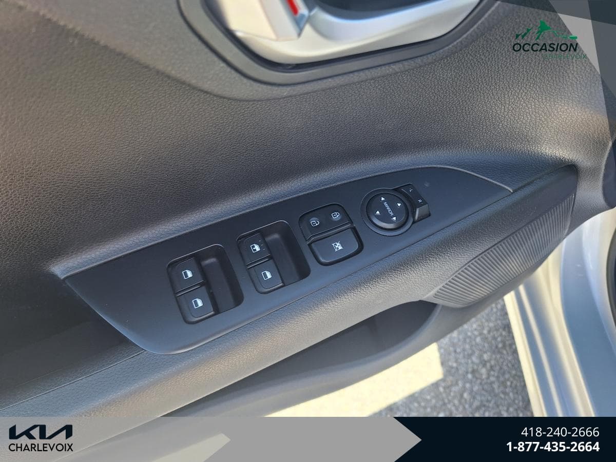Kia Rio5 2023 — photo 12