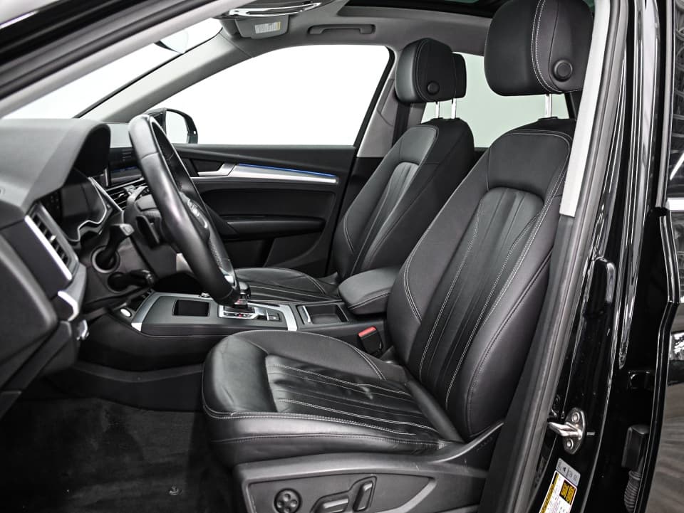 Audi Q5 2022 — photo 14