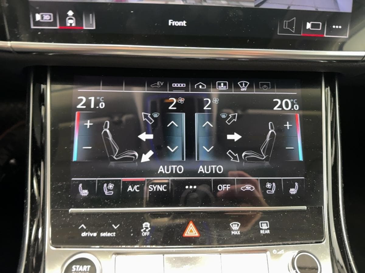 Audi A8 2021 — photo 19