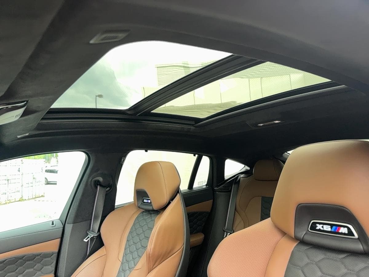 BMW X6 M 2025 — photo 12