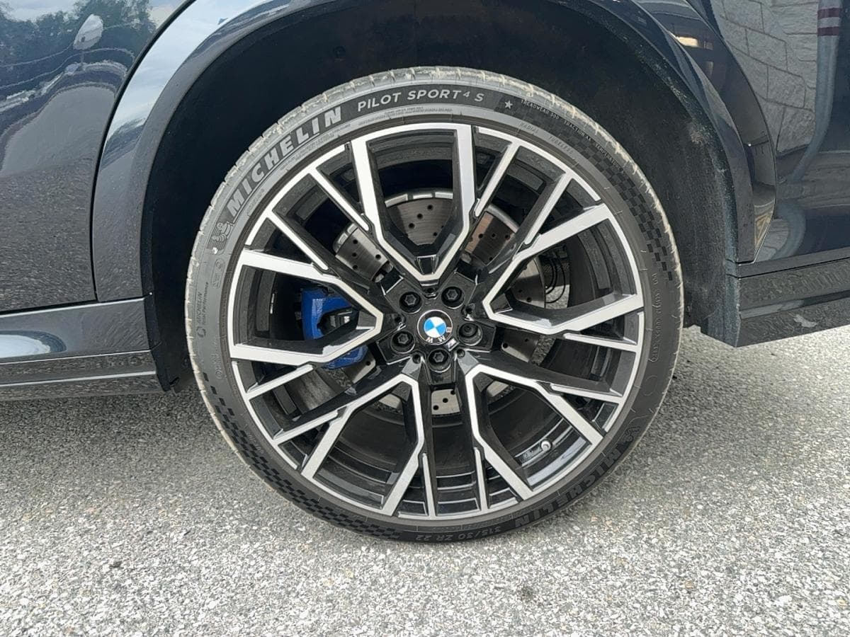 BMW X6 M 2025 — photo 9