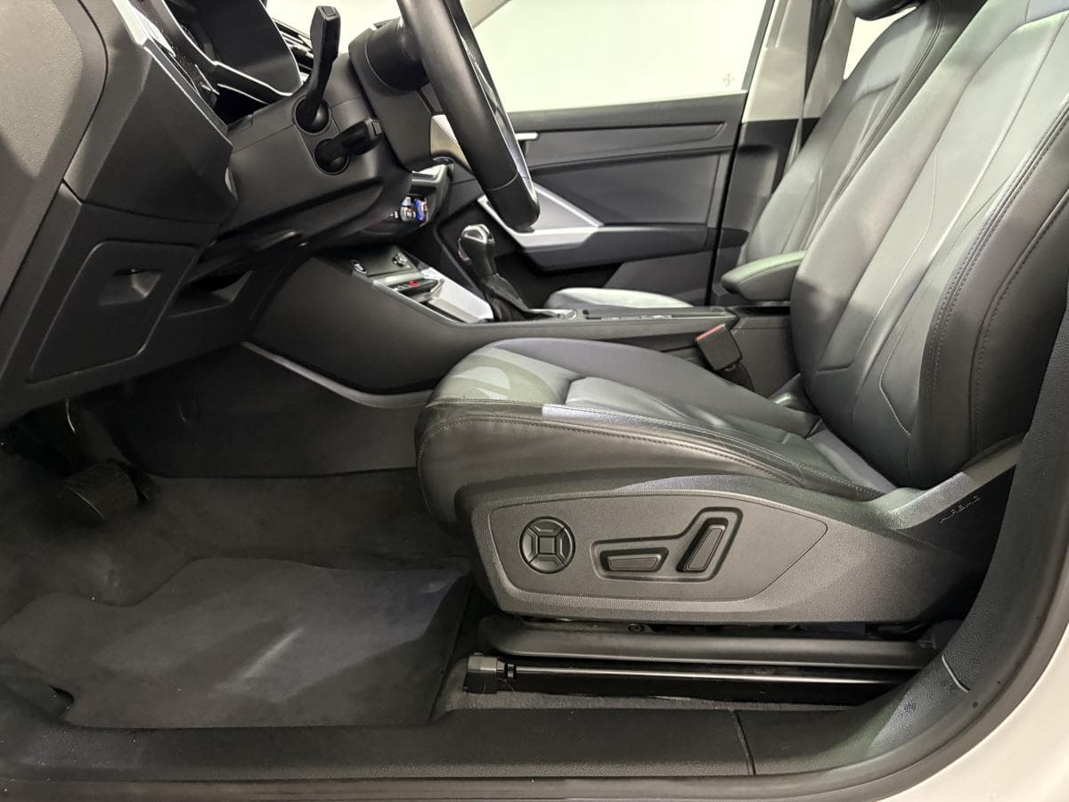 Audi Q3 2024 — photo 14
