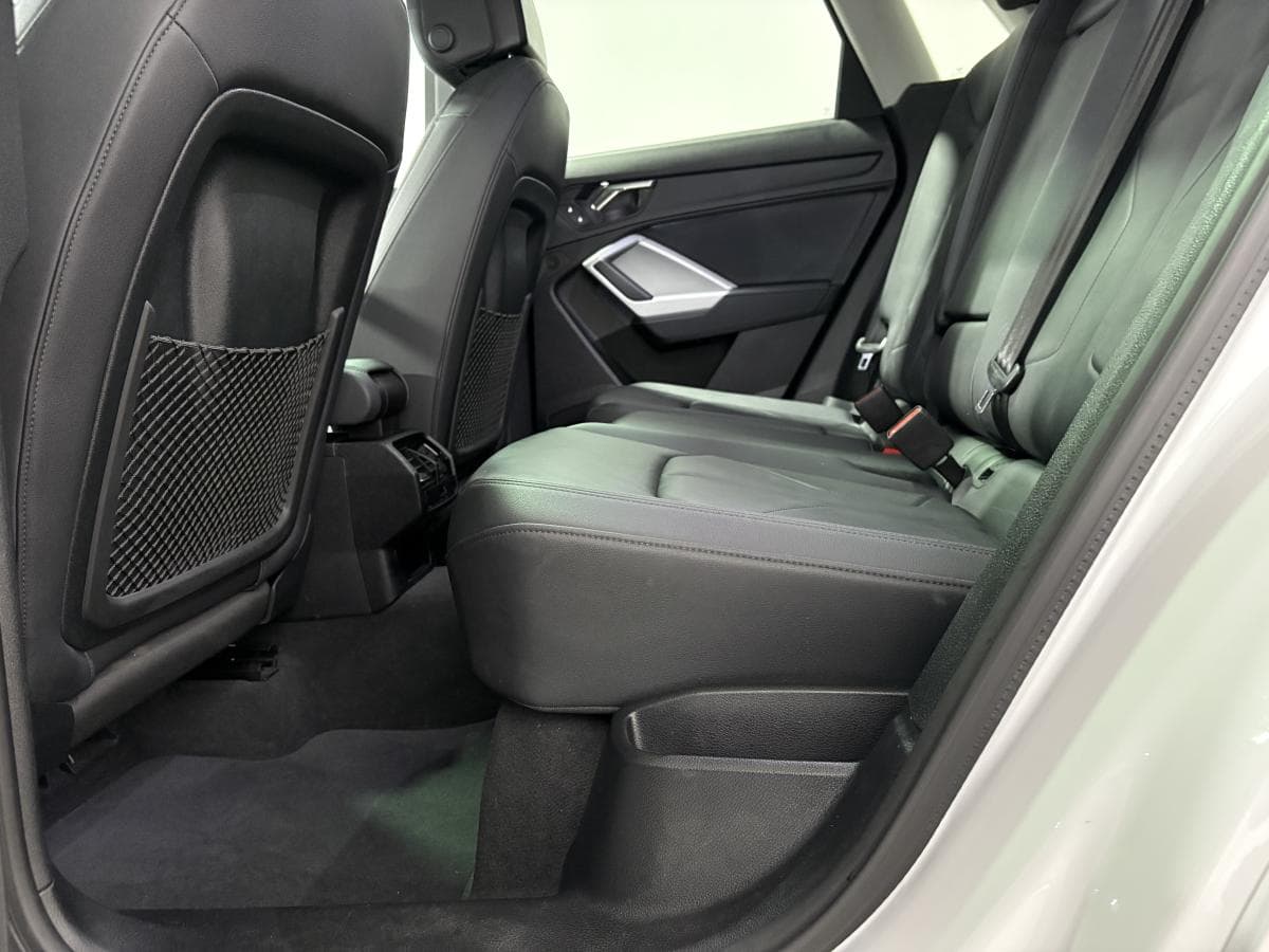 Audi Q3 2024 — photo 17