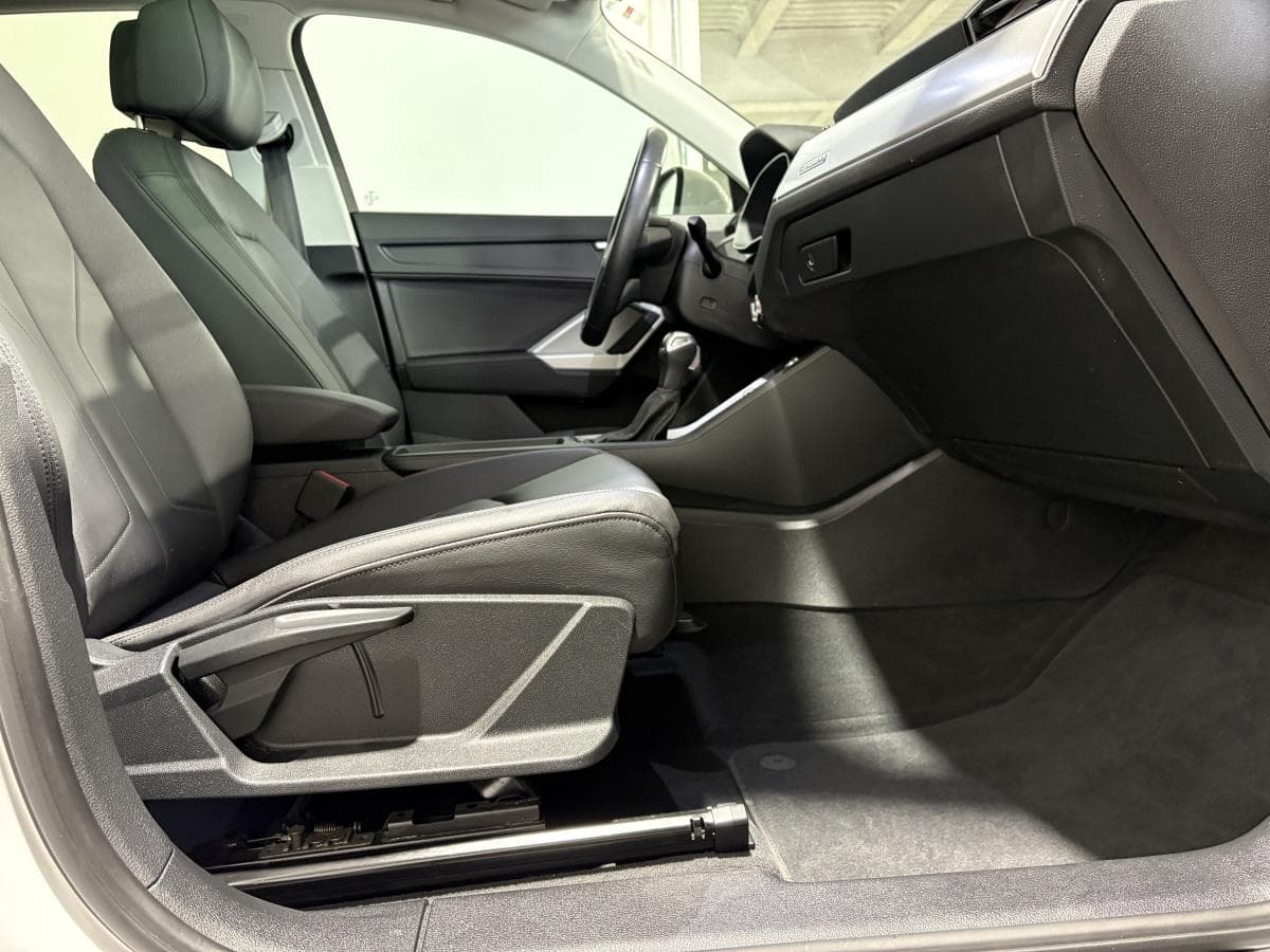 Audi Q3 2024 — photo 19