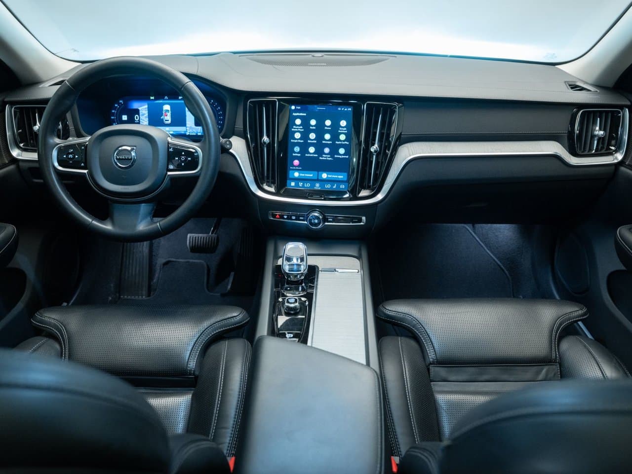 Volvo V60 2024 — photo 18