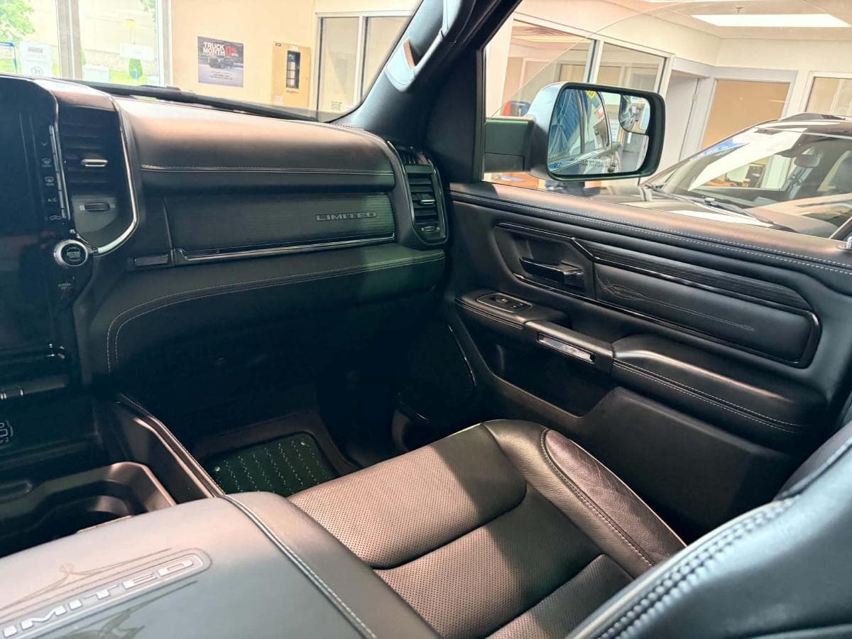 RAM 1500 2024 — photo 18