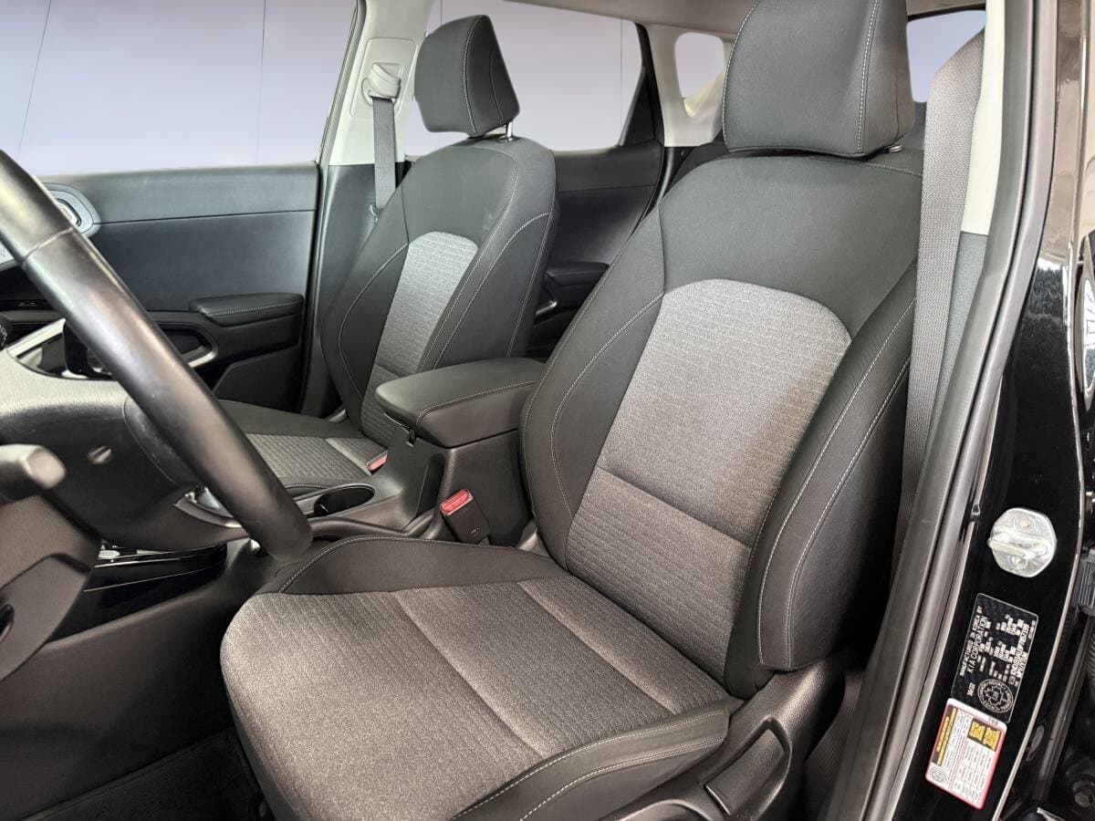 Kia Soul 2023 — photo 8
