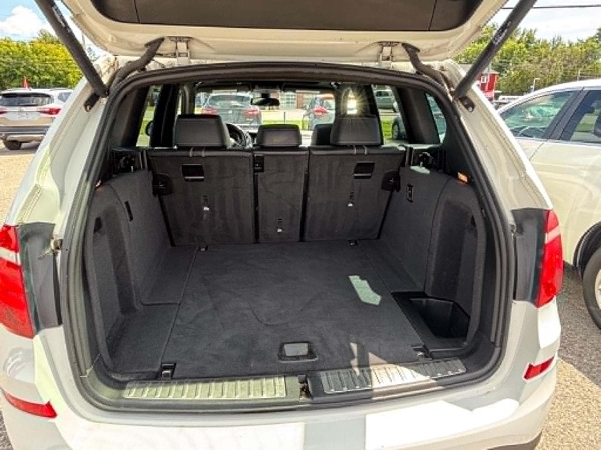 BMW X3 2017 — photo 18