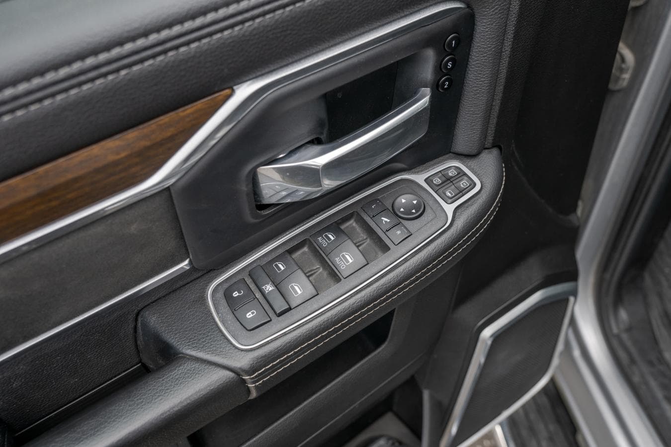 RAM 2500 2024 — photo 16