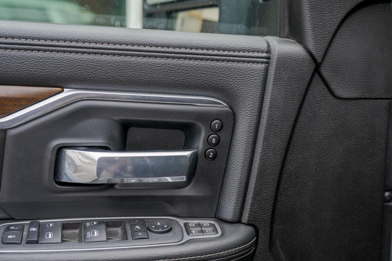 RAM 2500 2024 — photo 17