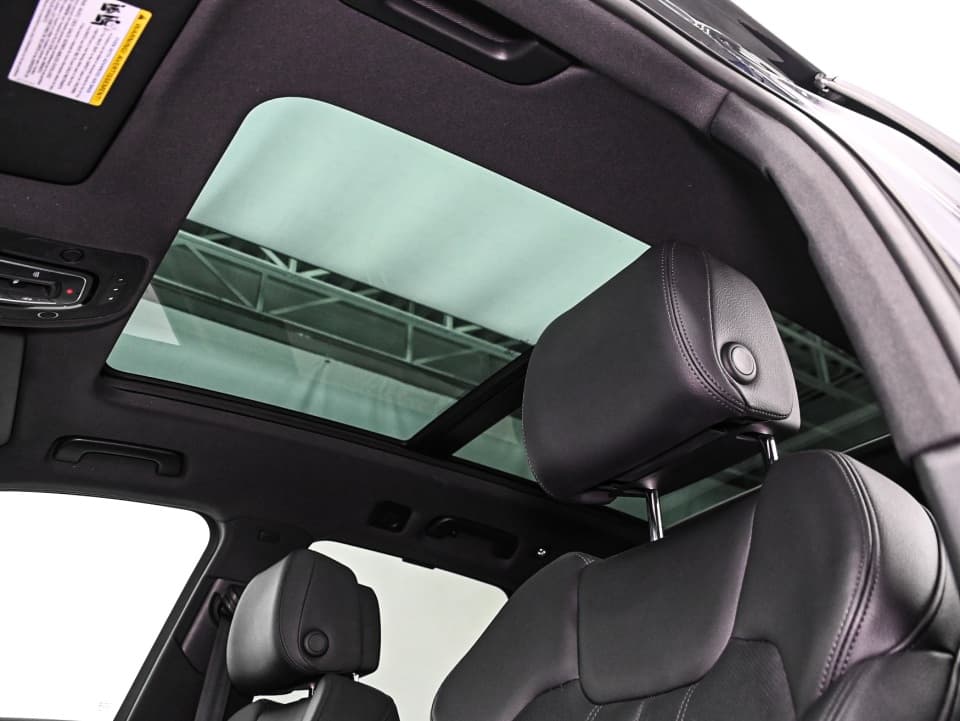 Audi Q5 2020 — photo 10