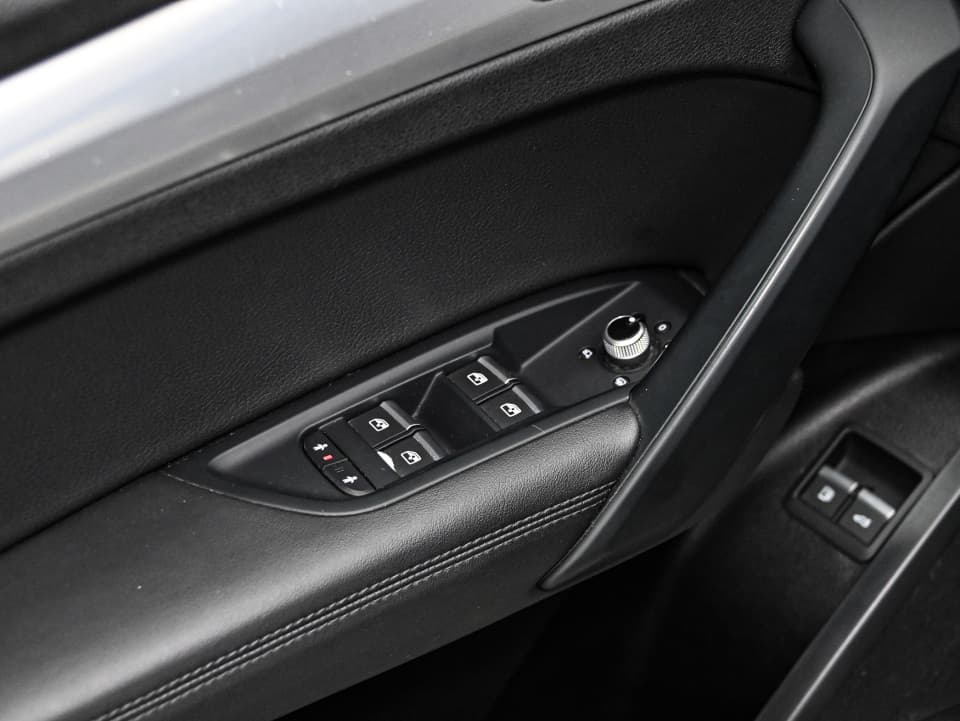 Audi Q5 2020 — photo 12