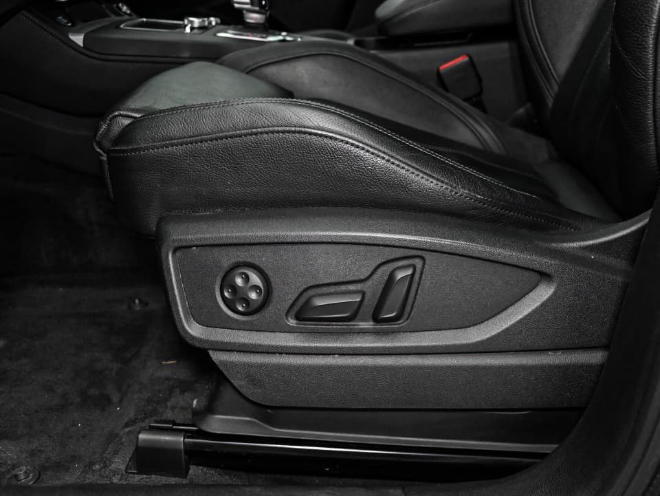 Audi Q5 2020 — photo 14