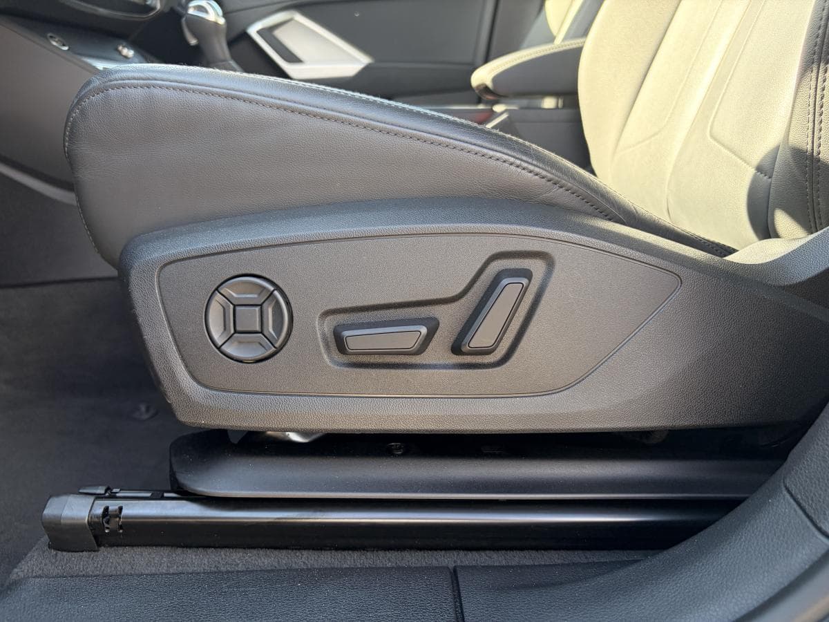 Audi Q3 2025 — photo 18