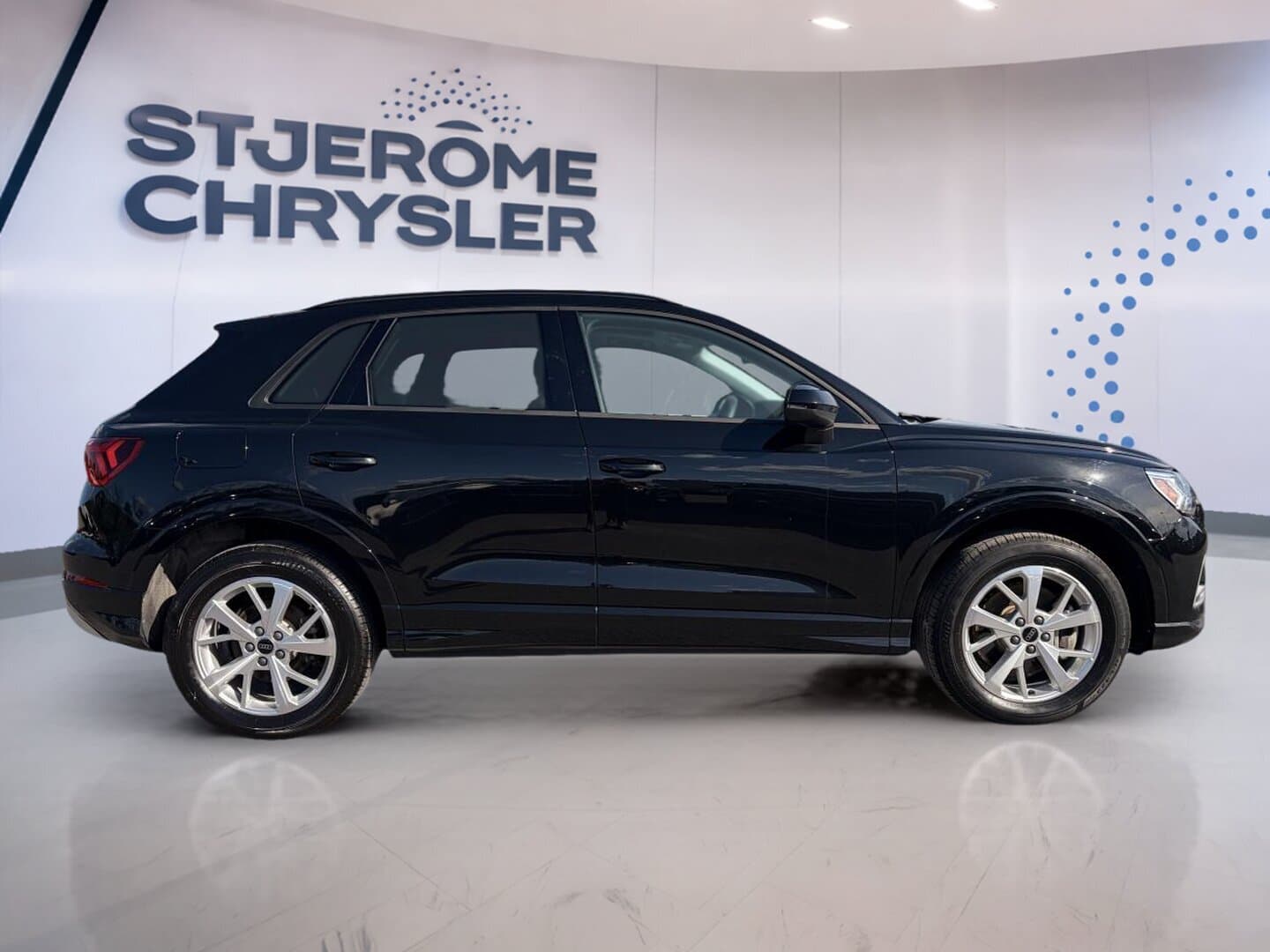 Audi Q3 2025 — photo 4
