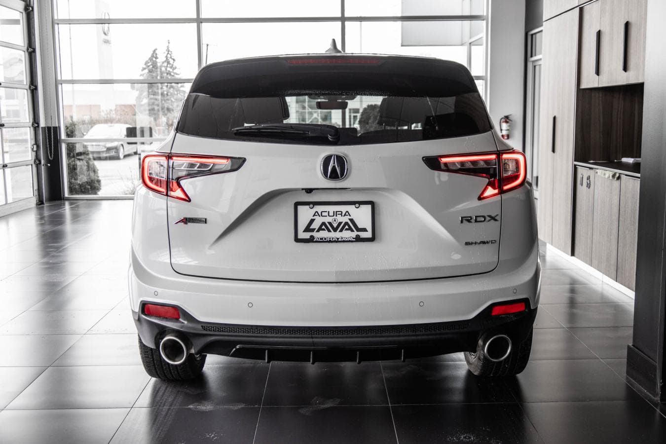 Acura RDX 2024 — photo 8