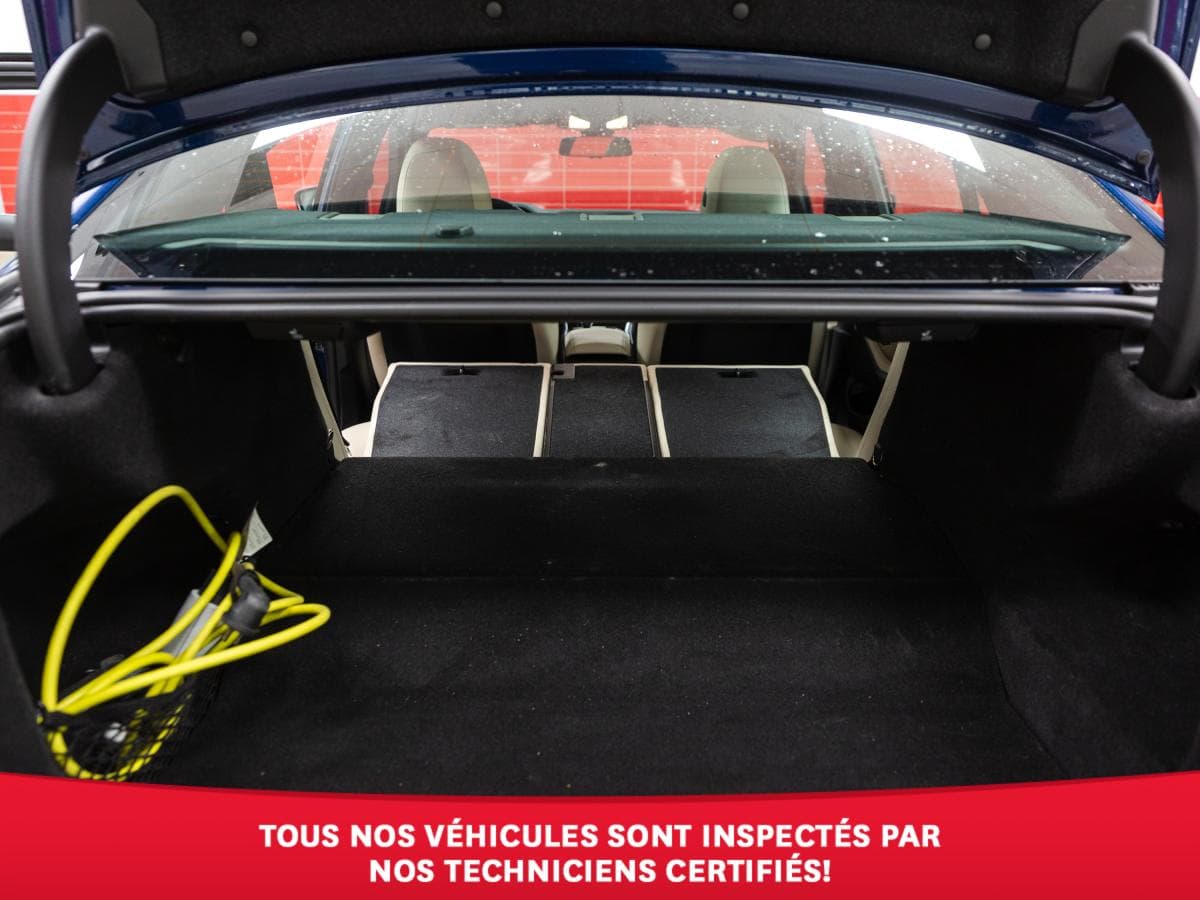 BMW 330e 2022 — photo 19