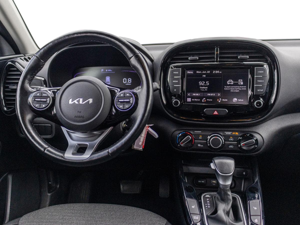 Kia Soul 2023 — photo 10