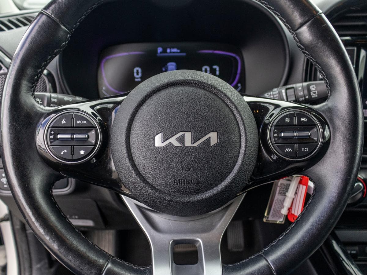Kia Soul 2023 — photo 13