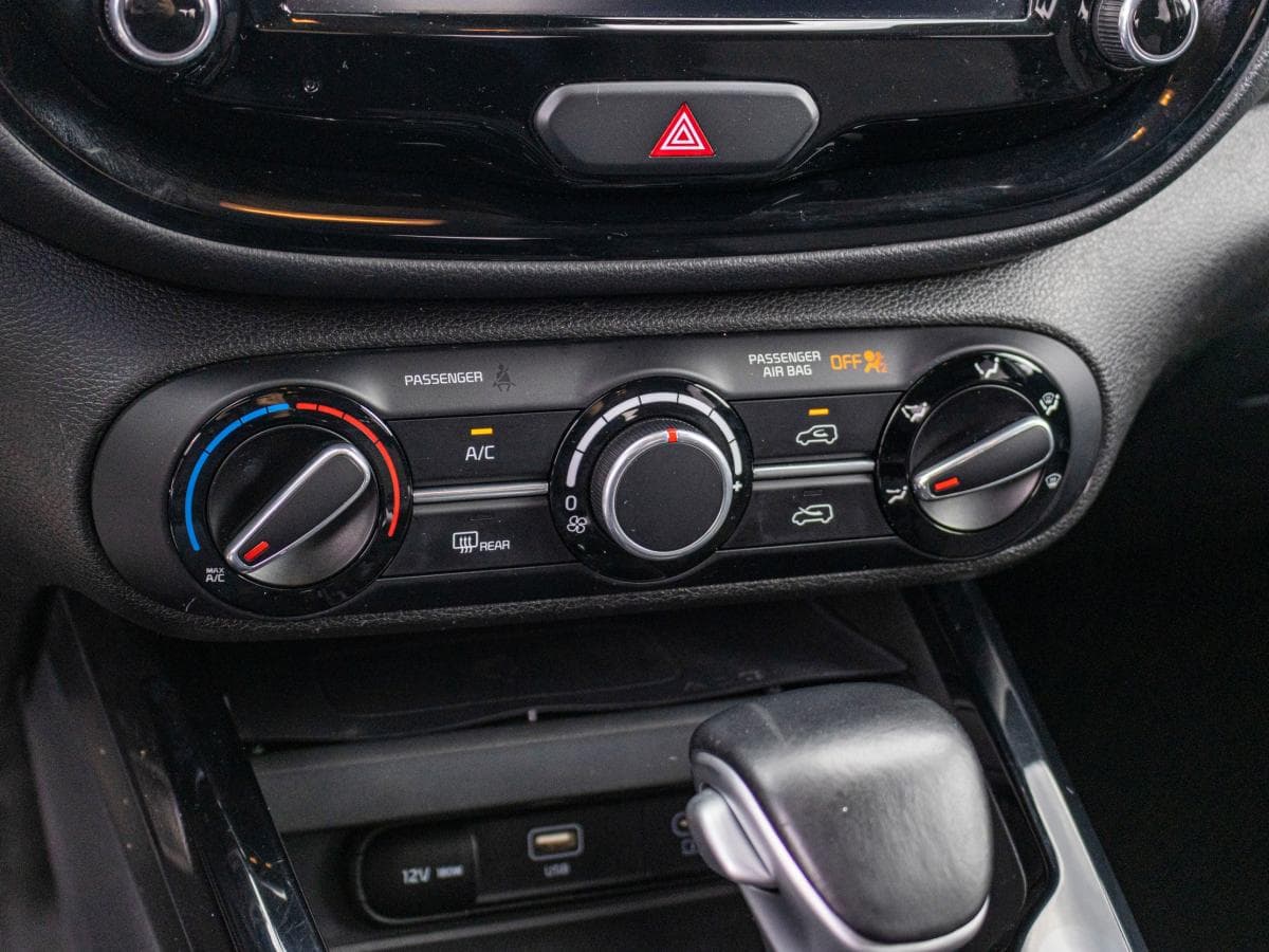 Kia Soul 2023 — photo 17