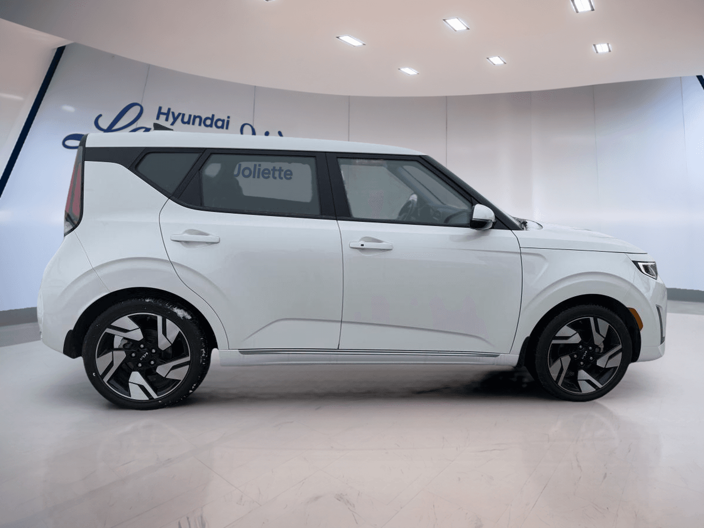 Kia Soul 2023 — photo 4