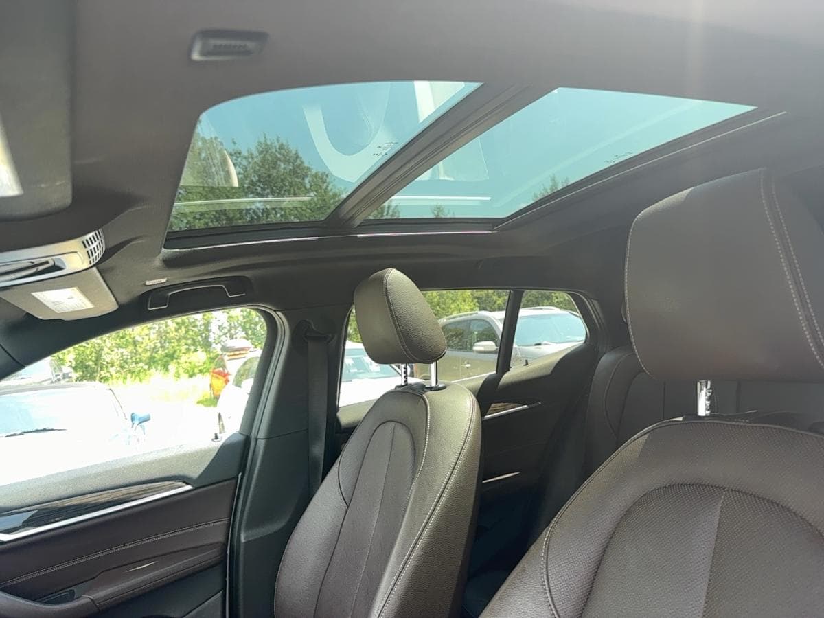 BMW X2 2018 — photo 12