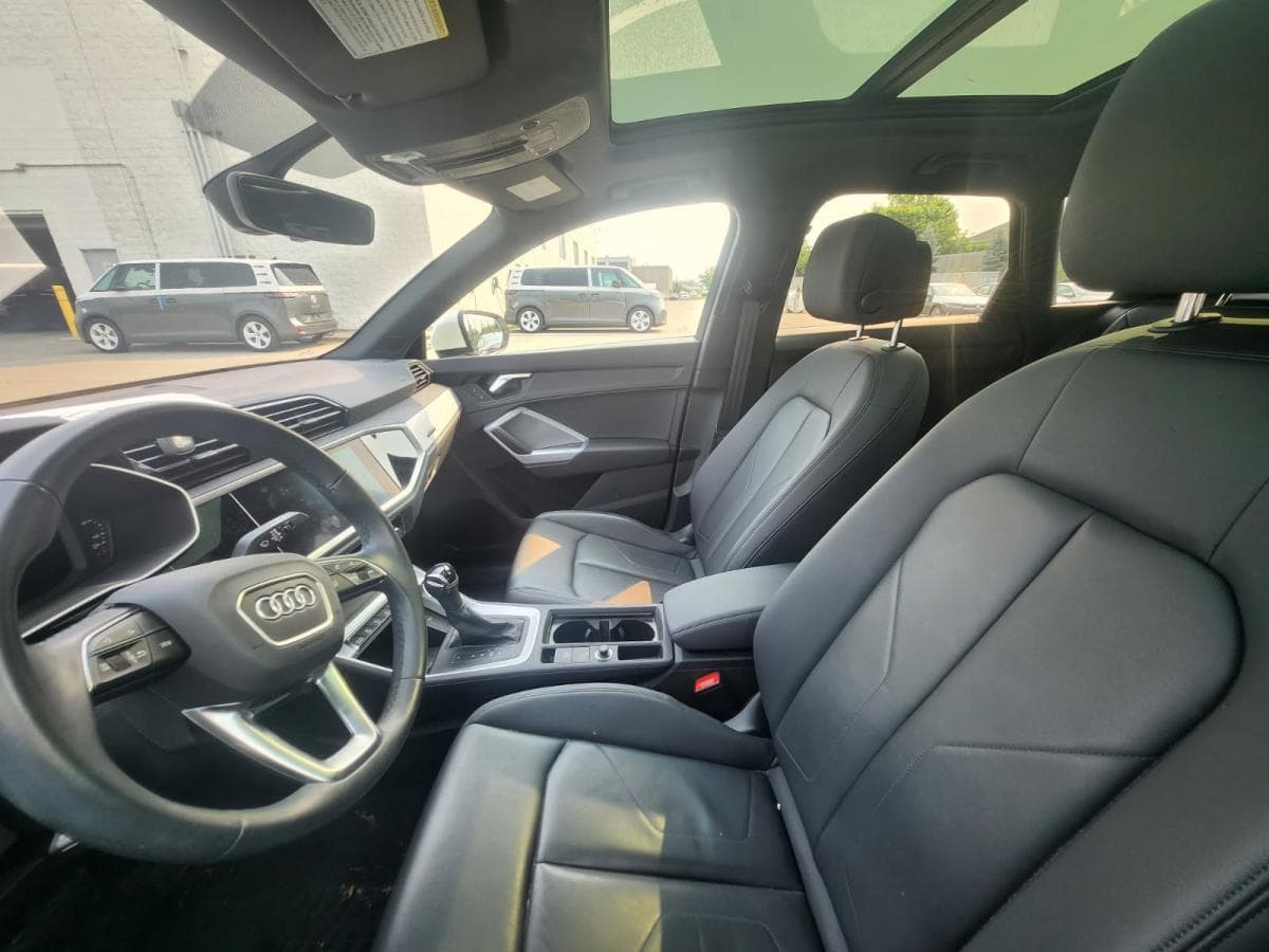 Audi Q3 2022 — photo 5