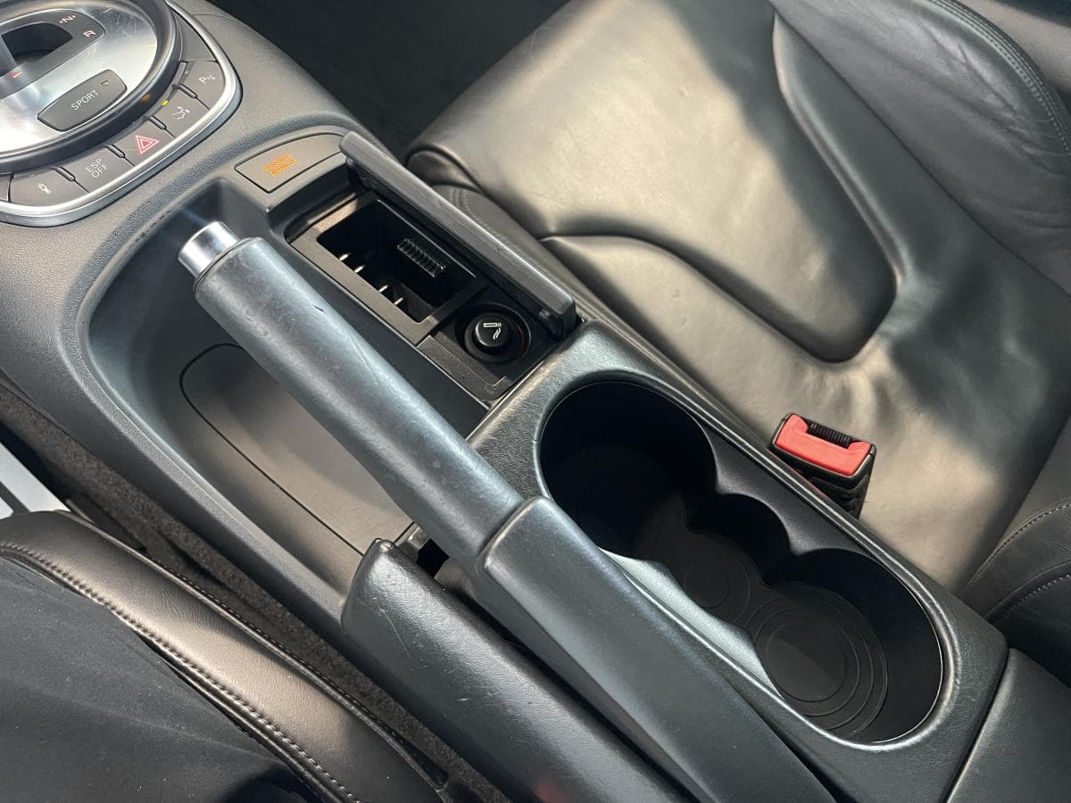 Audi R8 2008 — photo 16