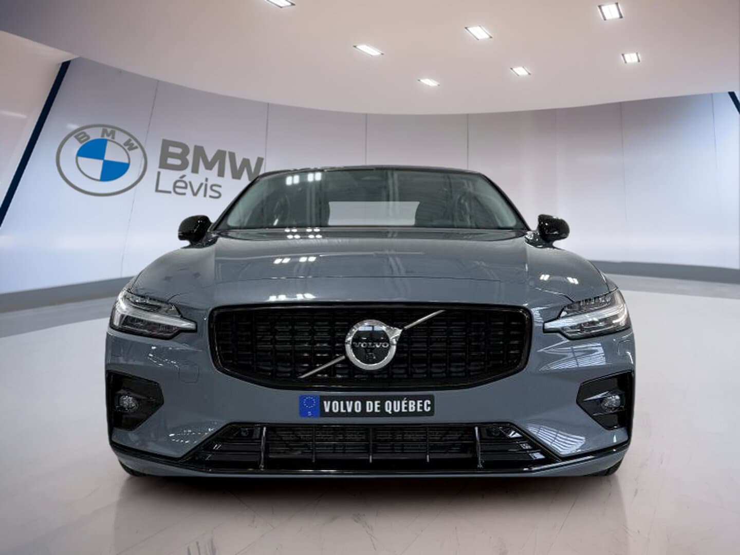 Volvo S60 2023 — photo 2