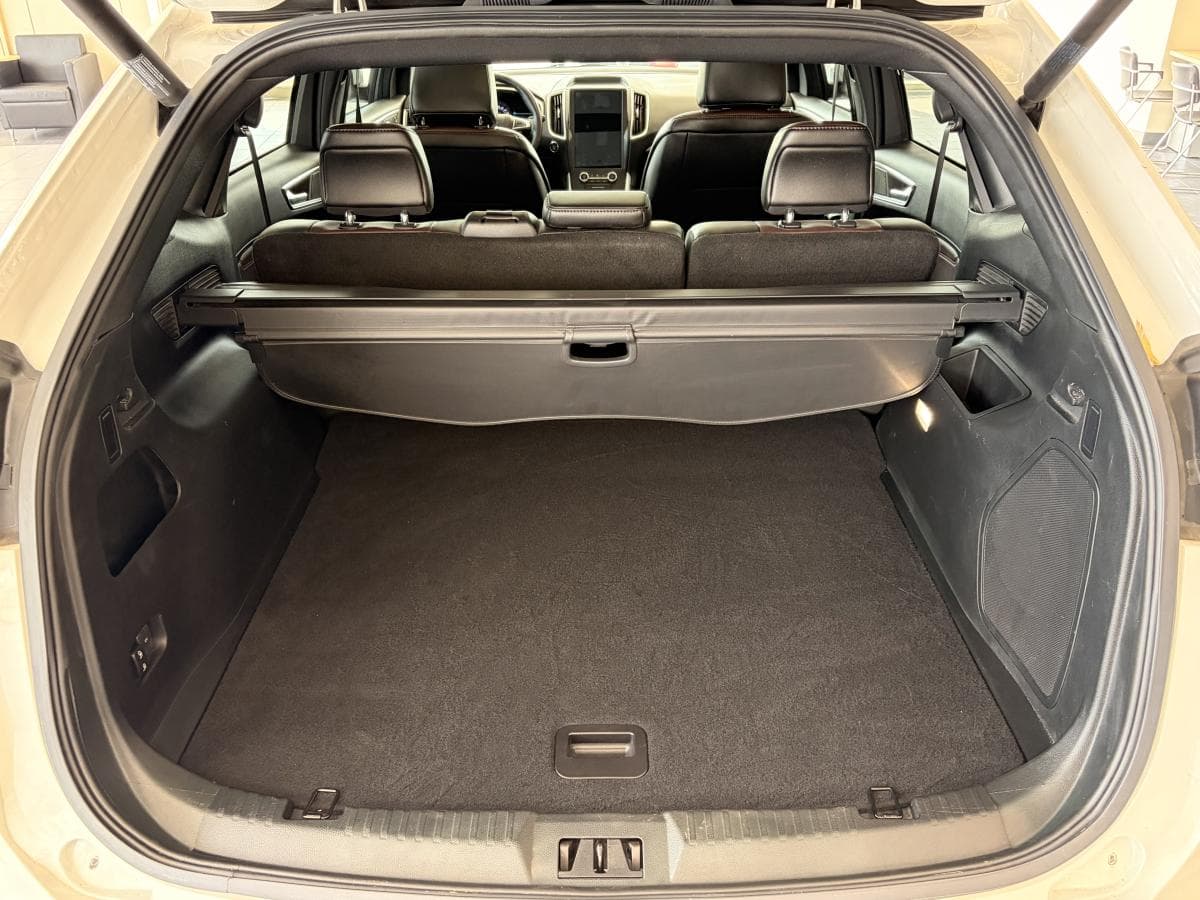 Ford Edge 2021 — photo 8