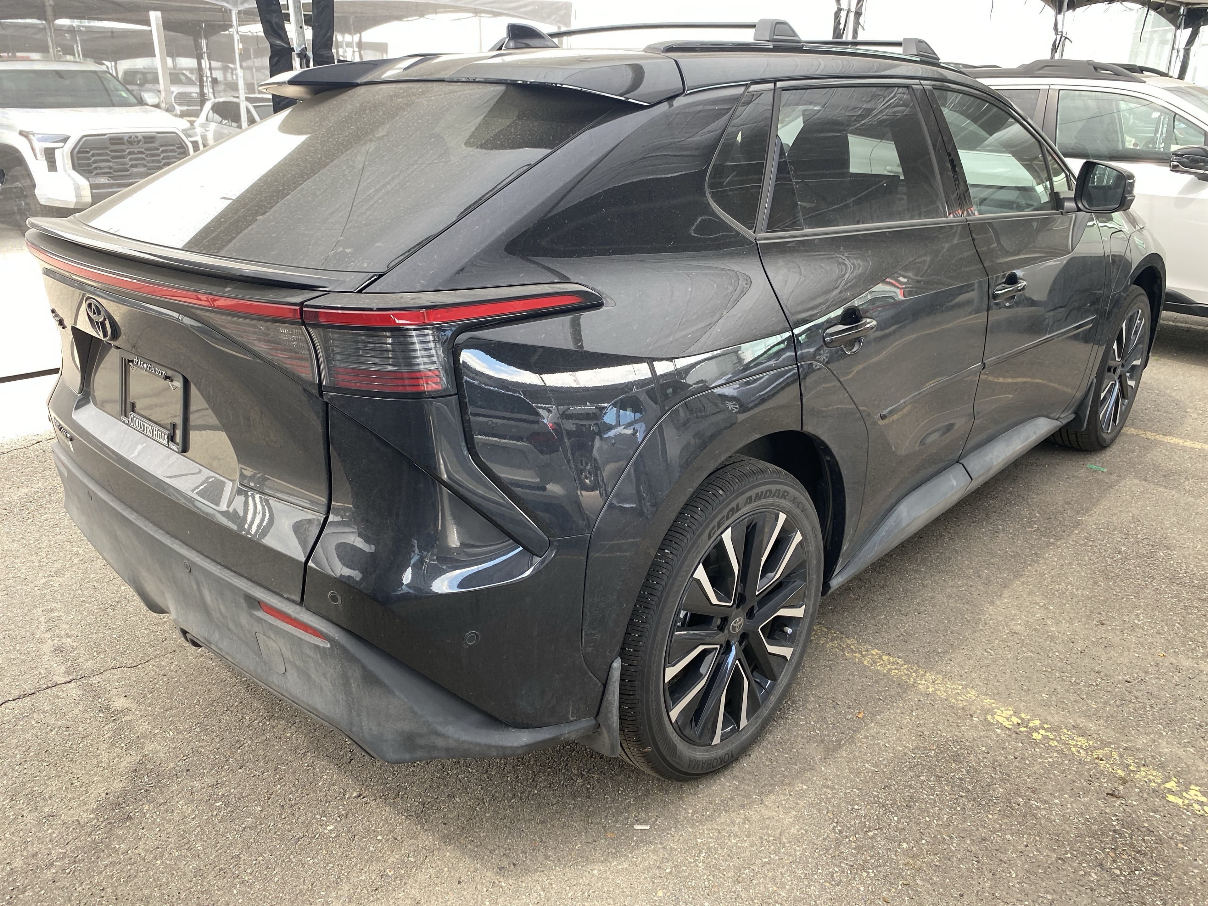 Toyota bZ Limited 2026 — photo 4