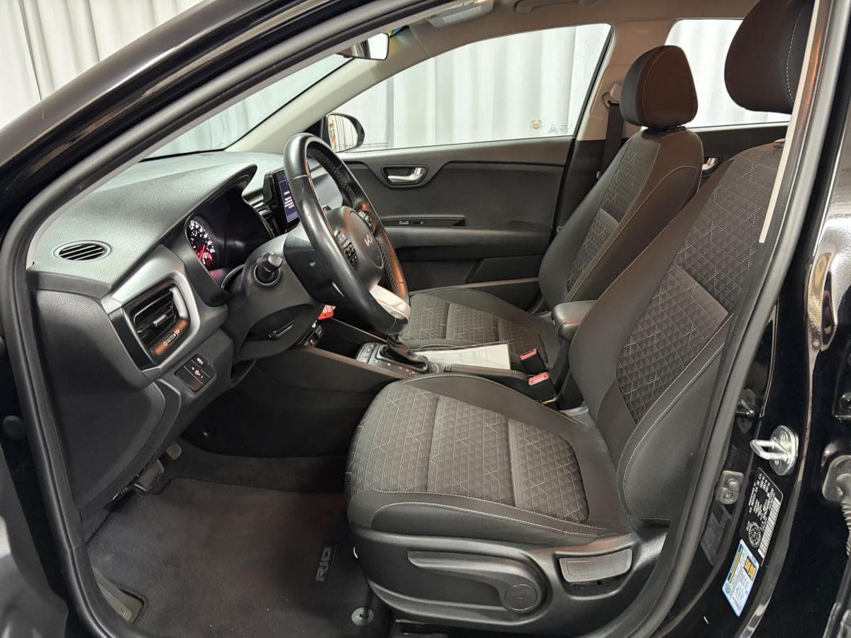 Kia Rio5 2022 — photo 11