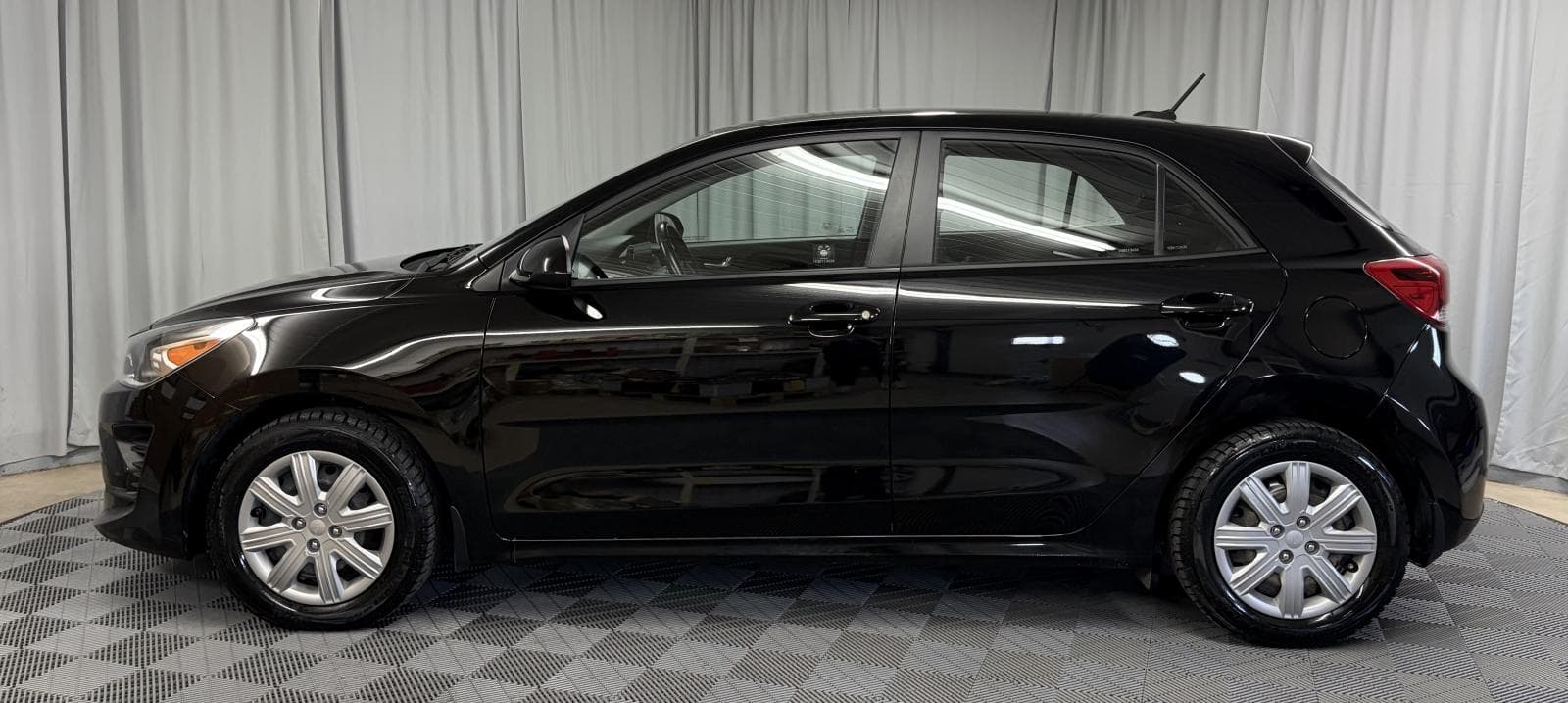 Kia Rio5 2022 — photo 3
