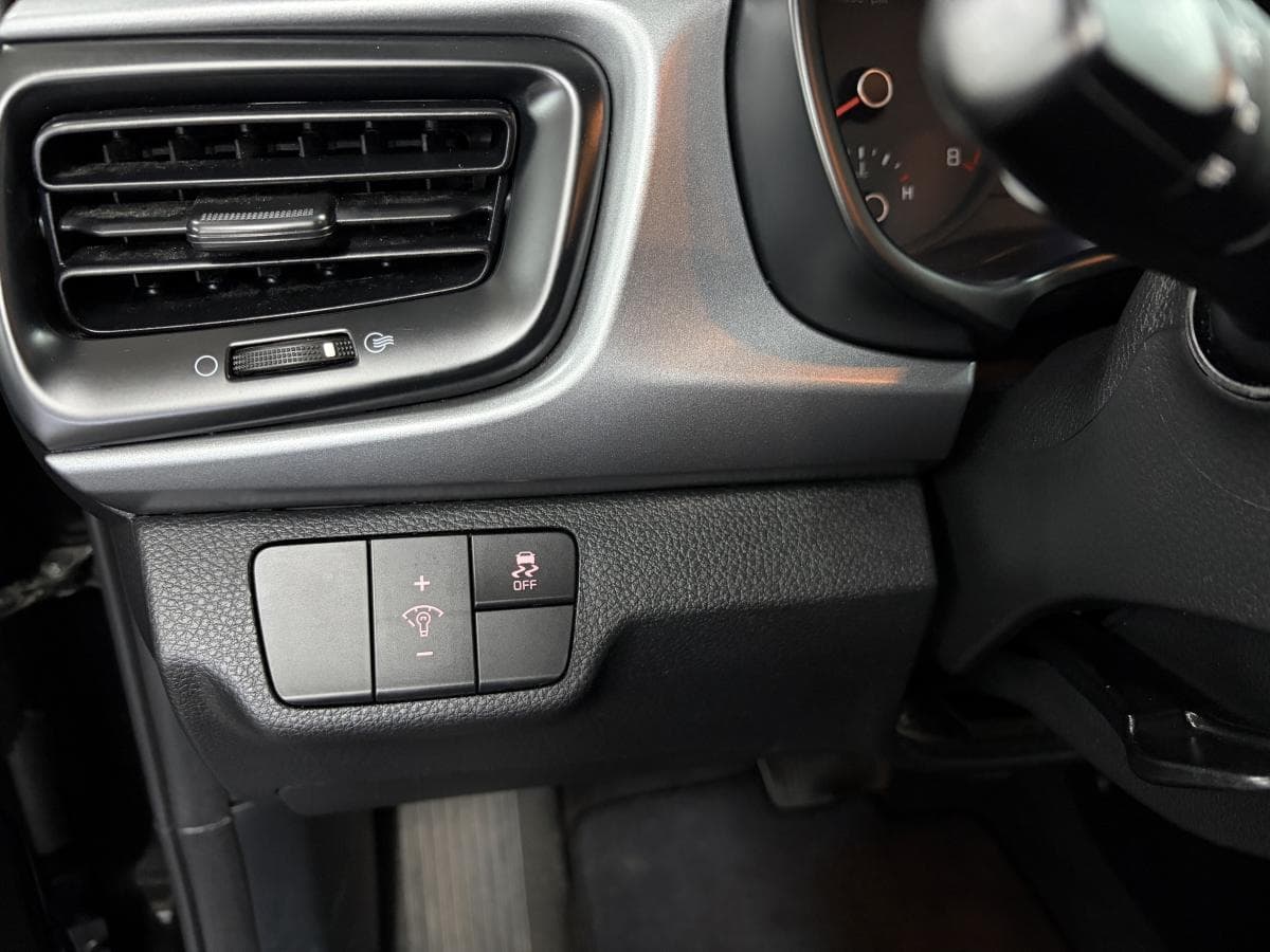 Kia Rio5 2022 — photo 21