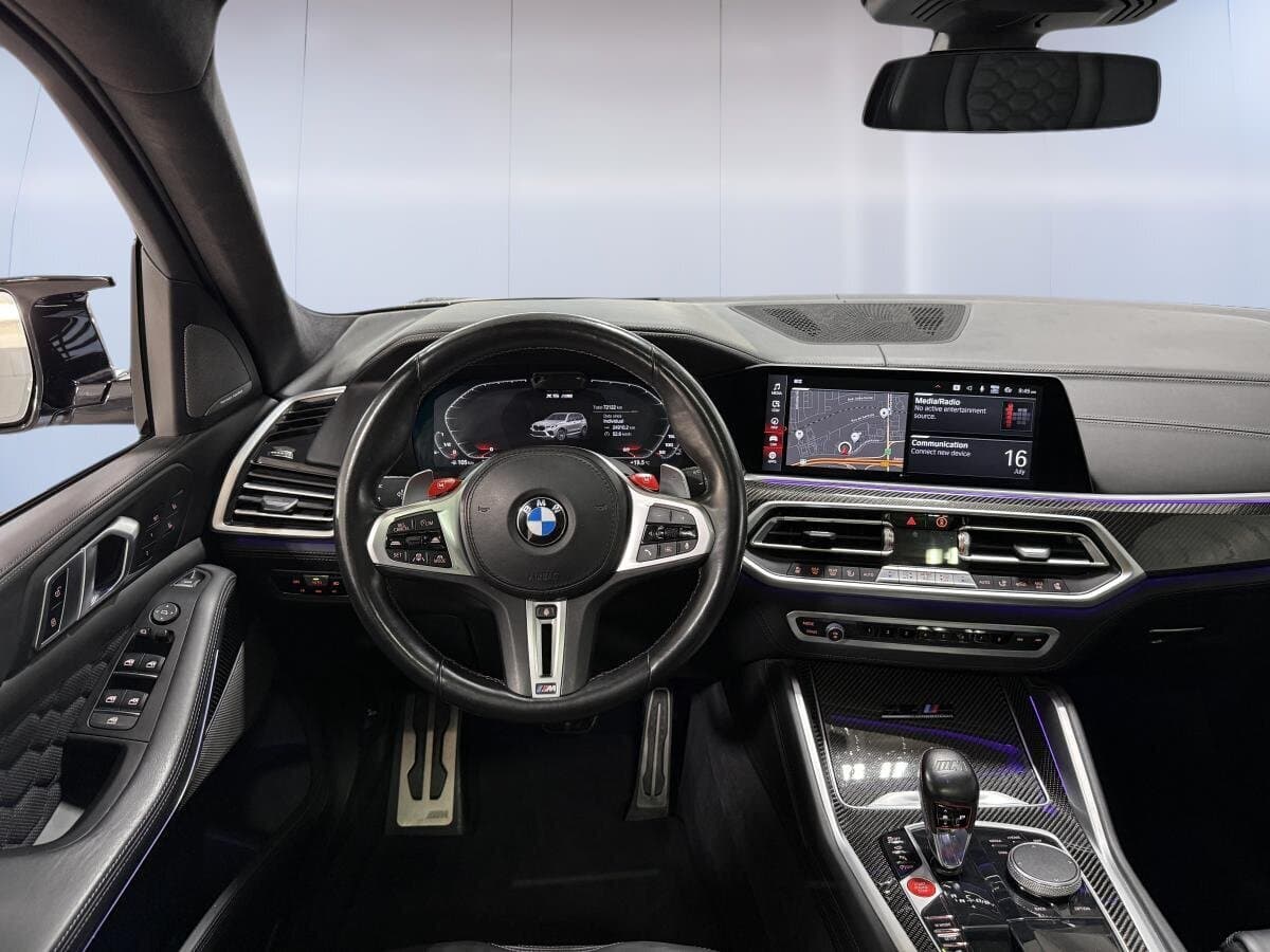 BMW X5 M 2023 — photo 12