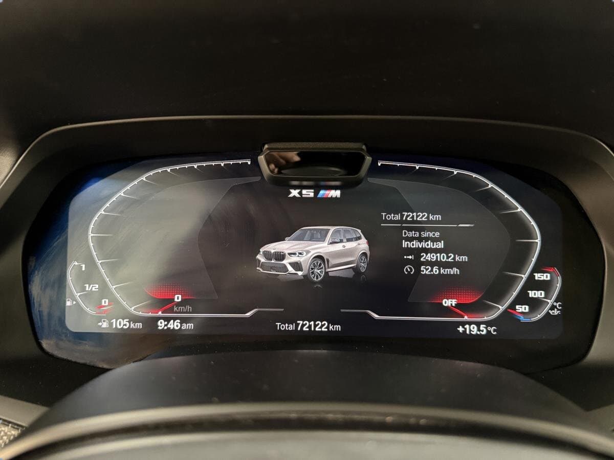 BMW X5 M 2023 — photo 17