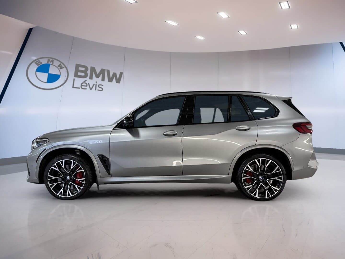 BMW X5 M 2023 — photo 4