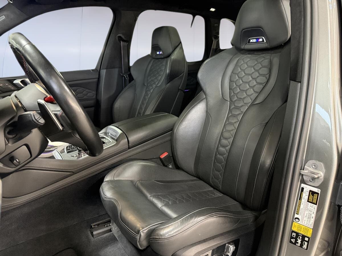 BMW X5 M 2023 — photo 9