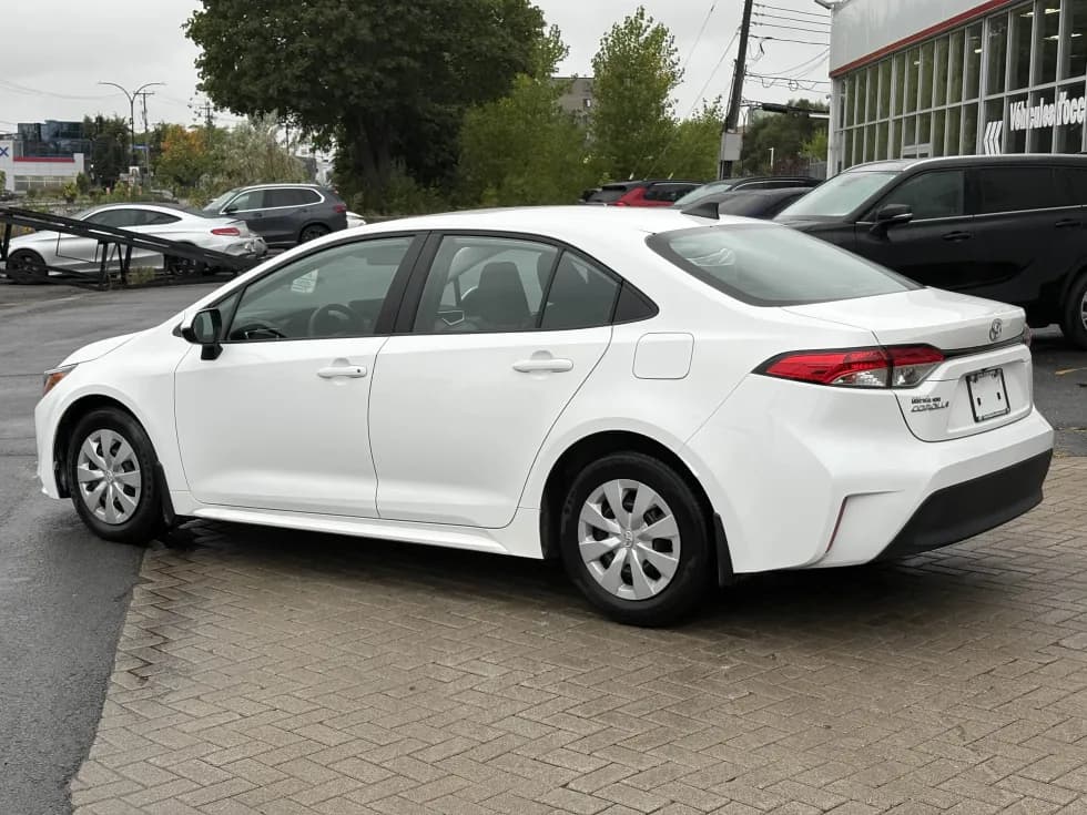 Toyota Corolla 2023 — photo 4