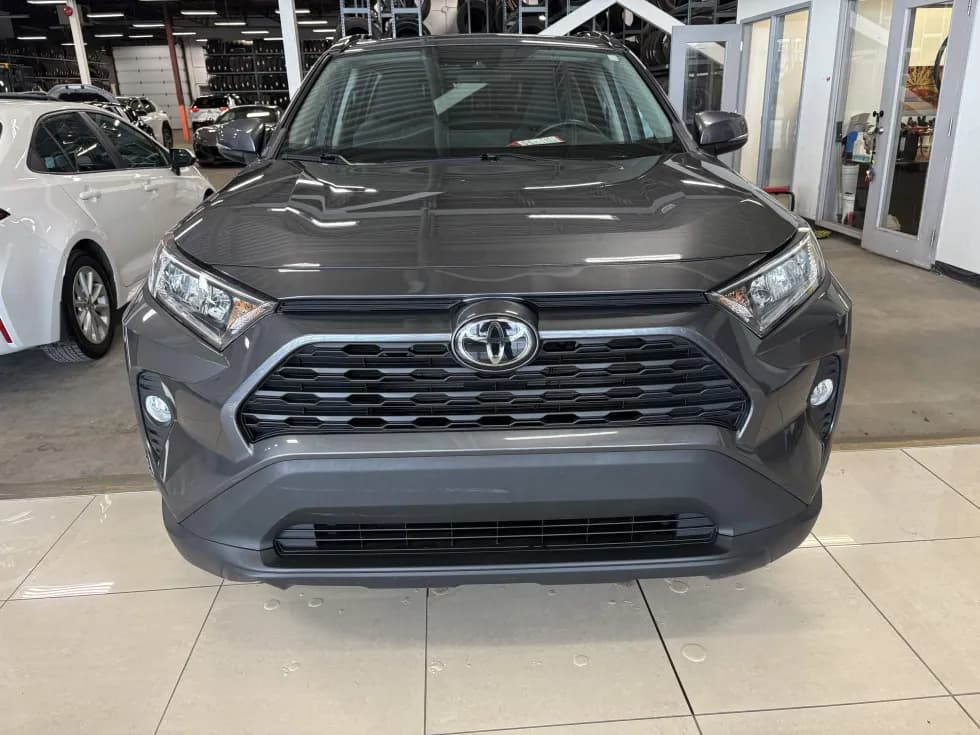 Toyota RAV4 2021 — photo 2