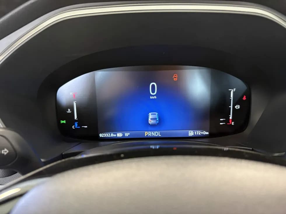 Ford Escape Plug-in Hybrid 2023 — photo 8