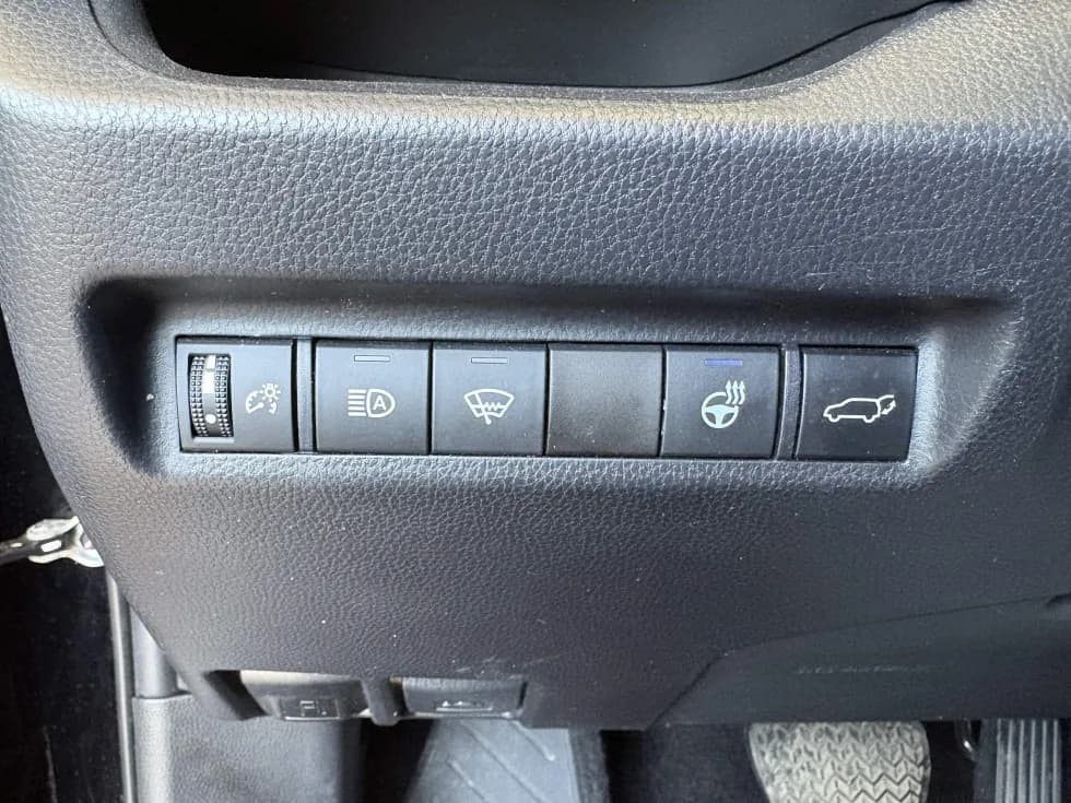 Toyota RAV4 2022 — photo 7