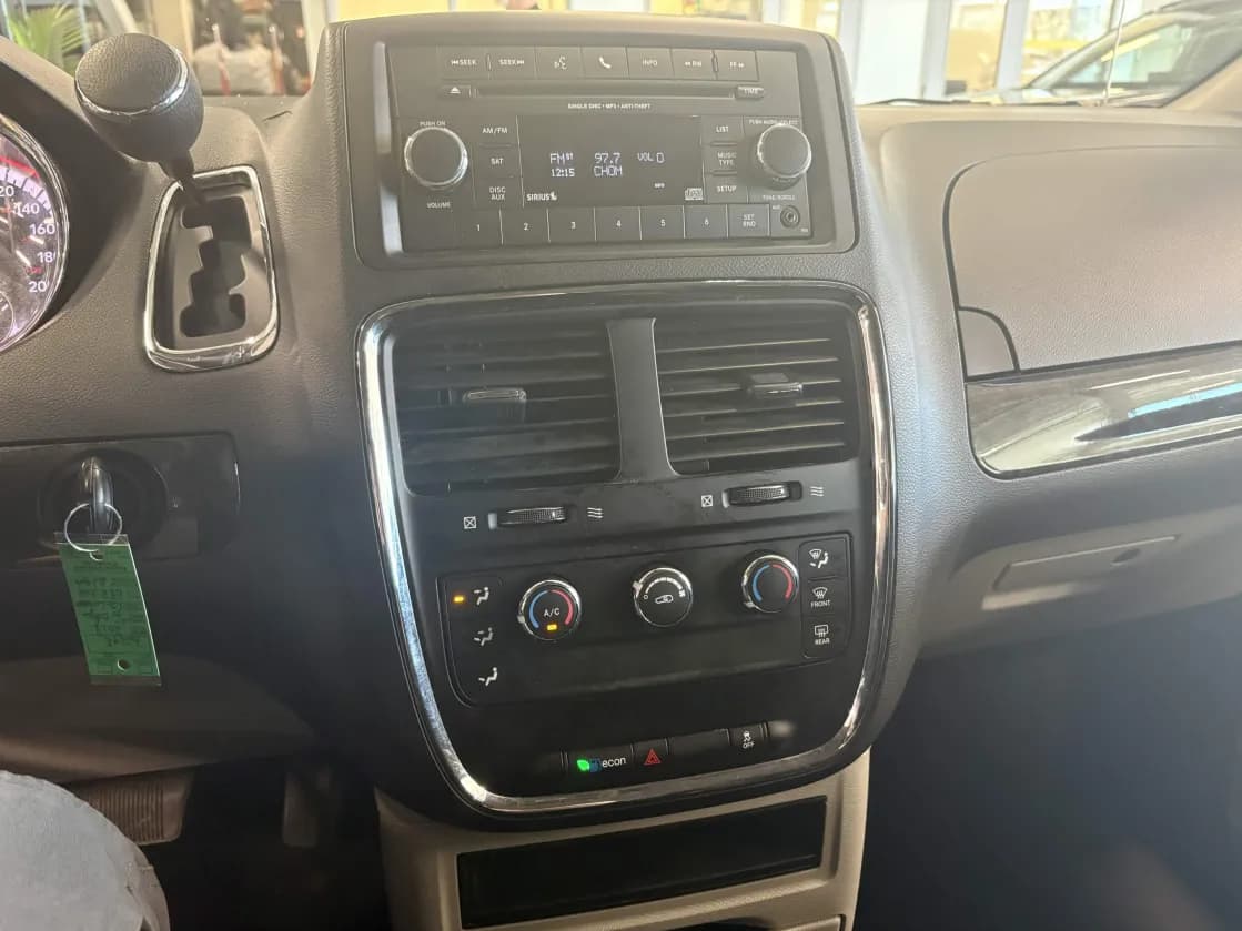 Dodge Grand Caravan 2019 — photo 11