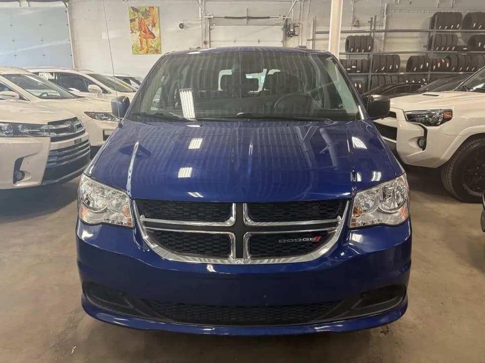Dodge Grand Caravan 2019 — photo 2