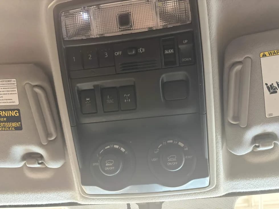 Toyota 4Runner 2016 — photo 12