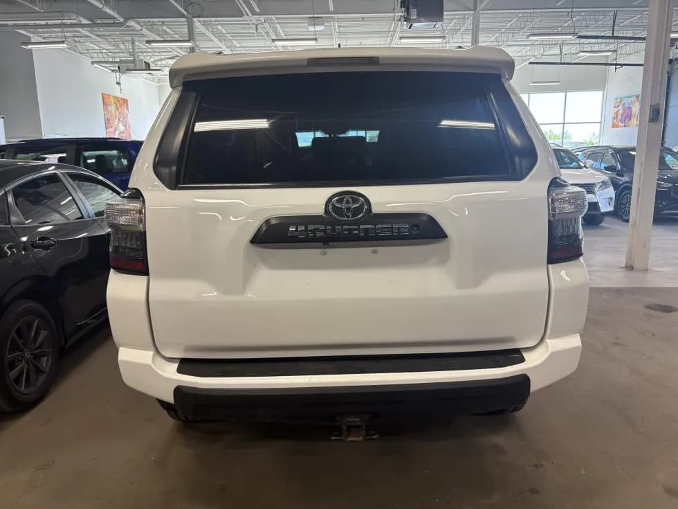 Toyota 4Runner 2016 — photo 4