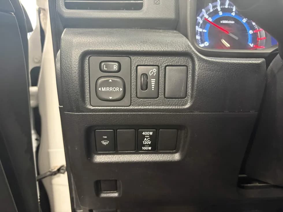 Toyota 4Runner 2016 — photo 7