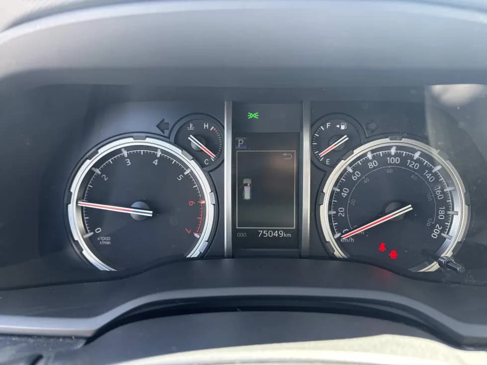 Toyota 4Runner 2023 — photo 13