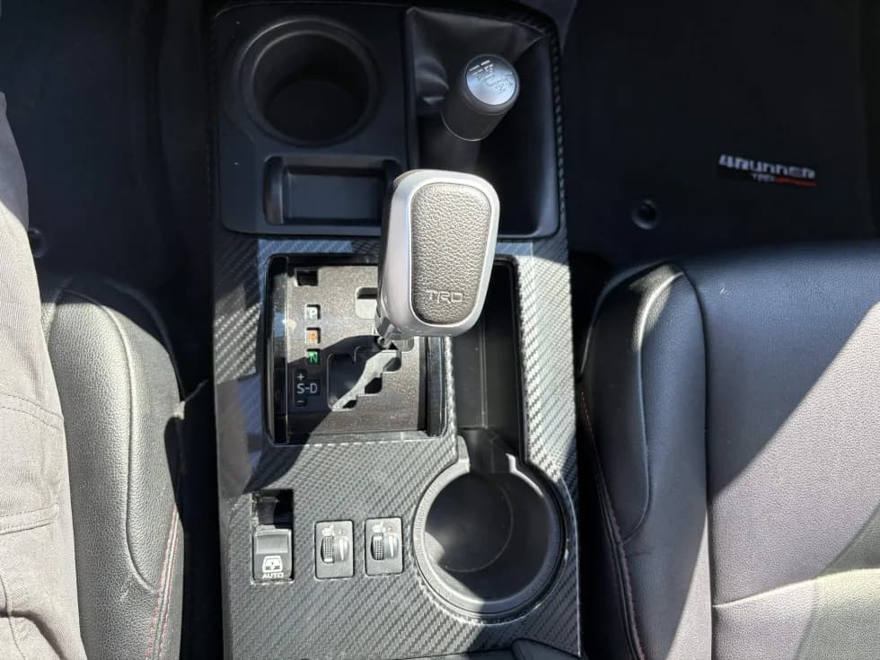 Toyota 4Runner 2023 — photo 15