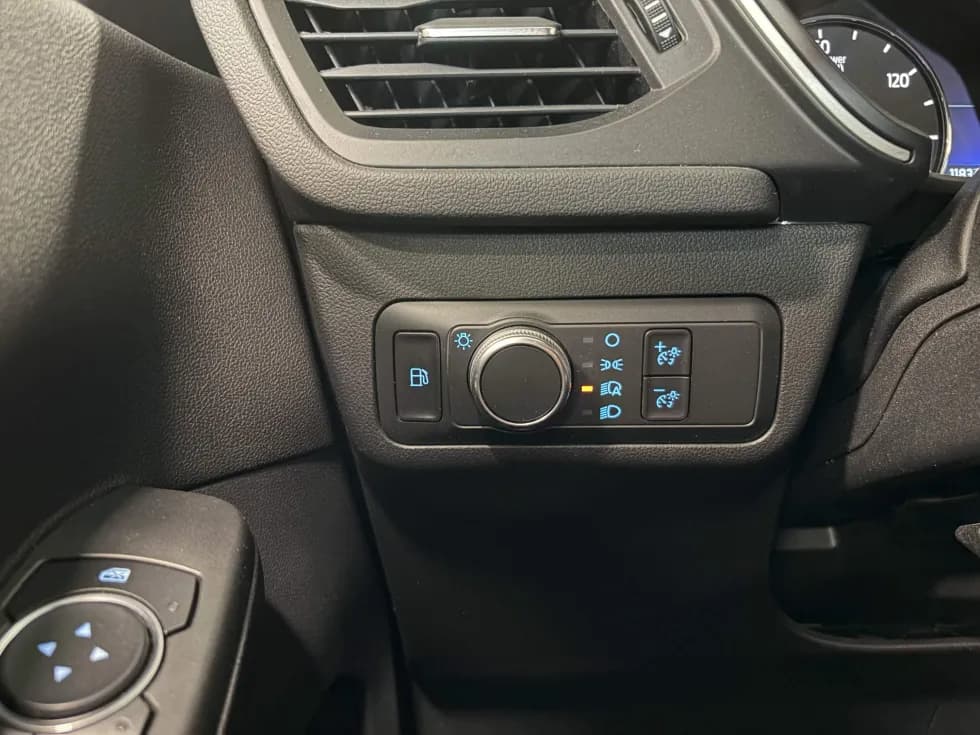 Ford Escape 2021 — photo 10